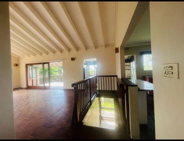 4 BEDROOM HOUSE FOR SALE IN YELLOWWOOD PARK